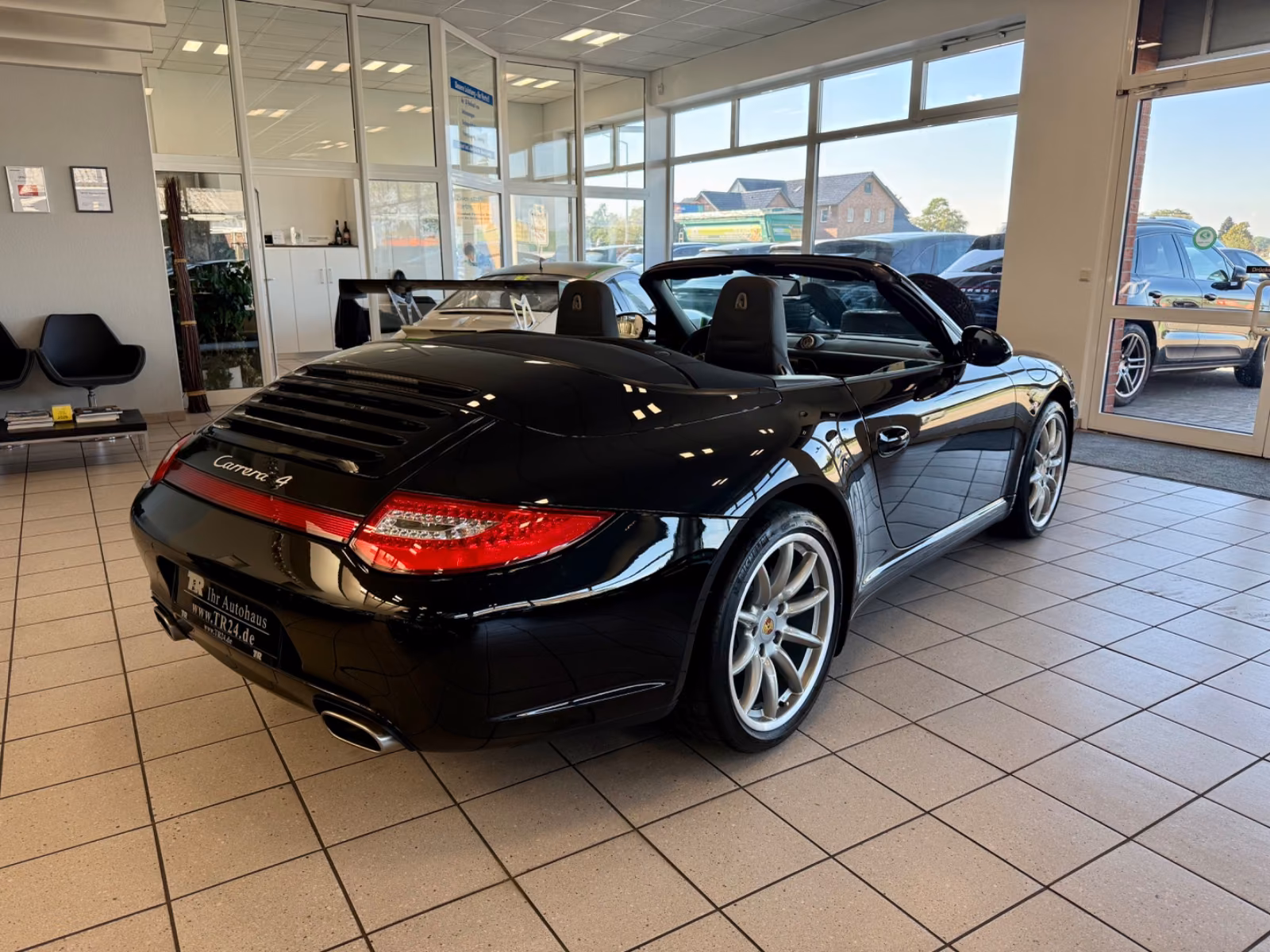 Porsche Gebrauchtwagenangebot PORSCHE 997 CARRERA 4 CABRIOLET - 1. HAND