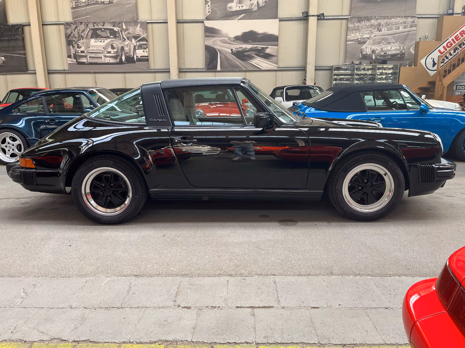 Porsche Gebrauchtwagenangebot PORSCHE 911 TARGA IN SCHWARZ